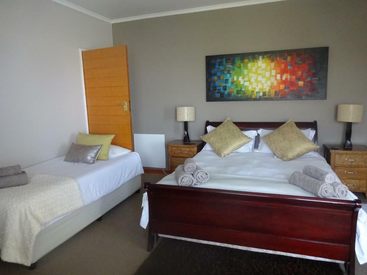 Hillview Boutique Apartments Knysna Rum bild
